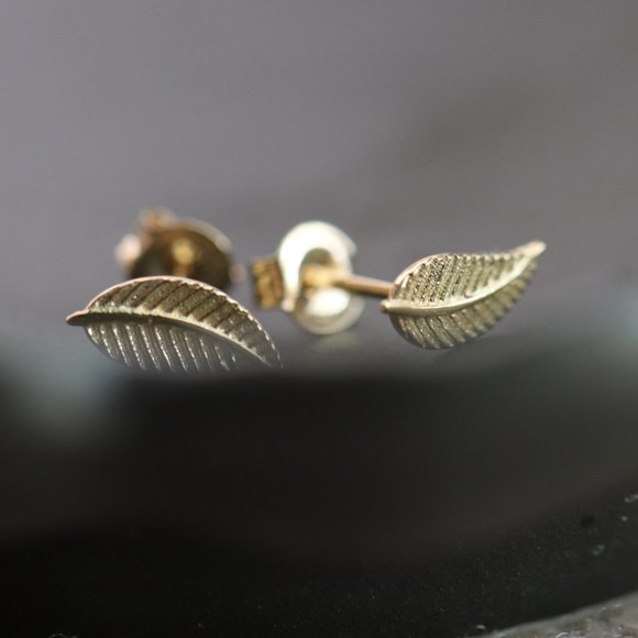 10K Solid Gold "Autumnal Grace" Light Leaf earrings Yellow, White and Rose gold - Picture 4 of 6